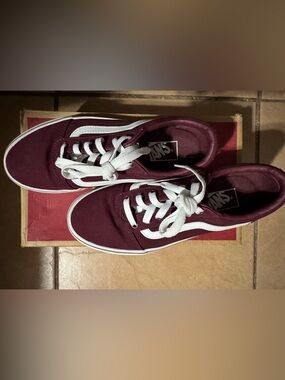 Vans Burgundy Low Top Sneakers with White Stripe